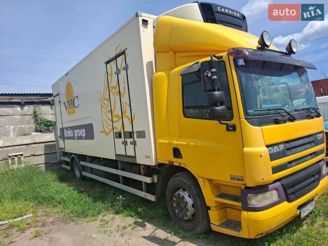 Желтый Даф CF 65, объемом двигателя 6 л и пробегом 602 тыс. км за 15800 $, фото 1 на Automoto.ua