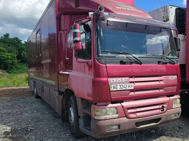 Червоний Даф CF 75, об'ємом двигуна 9.2 л та пробігом 575 тис. км за 17000 $, фото 1 на Automoto.ua