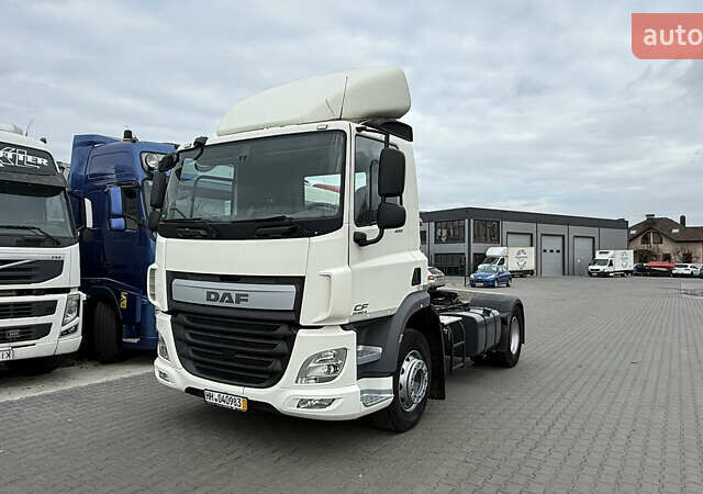 Белый Даф CF 85, объемом двигателя 10.8 л и пробегом 750 тыс. км за 23238 $, фото 1 на Automoto.ua