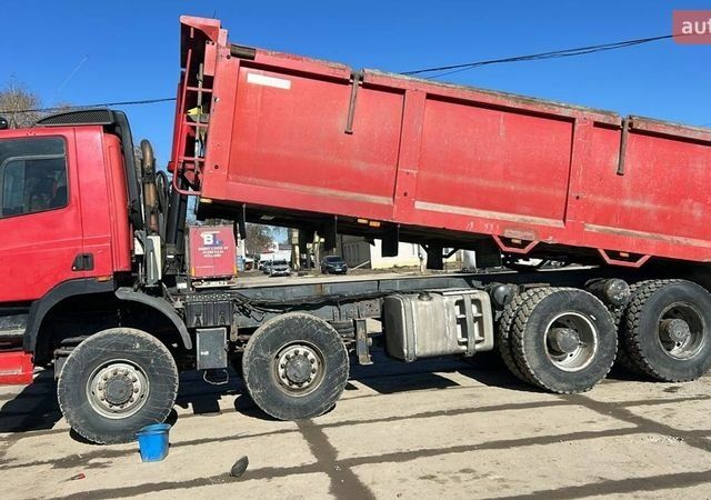 Красный Даф CF 85, объемом двигателя 12.58 л и пробегом 600 тыс. км за 41000 $, фото 1 на Automoto.ua