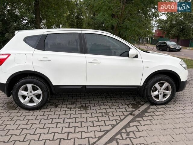 Красный Даф CF 85, объемом двигателя 12.9 л и пробегом 850 тыс. км за 16000 $, фото 1 на Automoto.ua