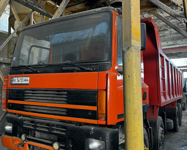 Желтый Даф CF 85, объемом двигателя 12.58 л и пробегом 500 тыс. км за 23000 $, фото 1 на Automoto.ua