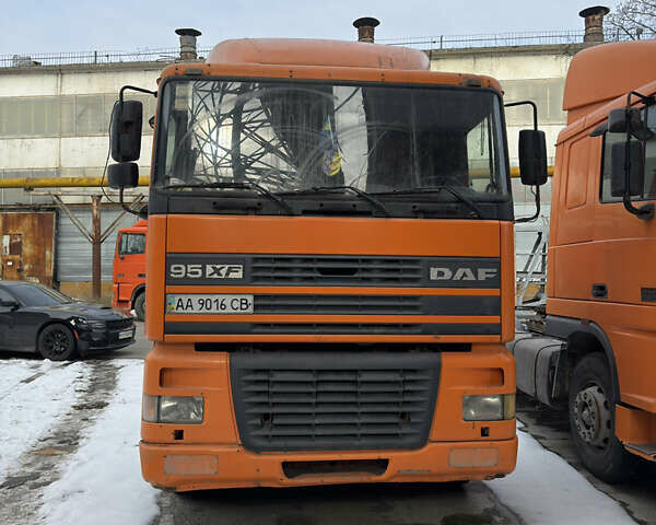 Помаранчевий Даф FT 95, об'ємом двигуна 11 л та пробігом 800 тис. км за 7000 $, фото 1 на Automoto.ua