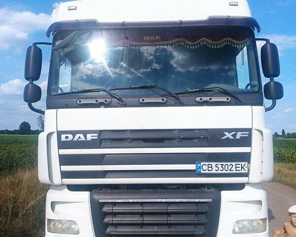 Белый Даф XF 105, объемом двигателя 12 л и пробегом 104 тыс. км за 20000 $, фото 1 на Automoto.ua