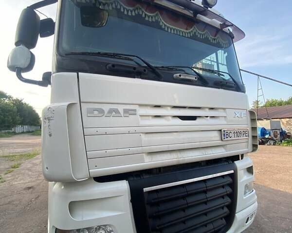 Белый Даф XF 105, объемом двигателя 0 л и пробегом 980 тыс. км за 12000 $, фото 1 на Automoto.ua