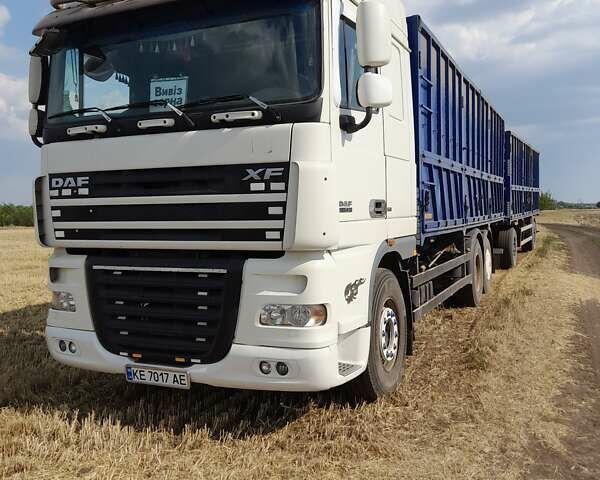 Белый Даф XF 105, объемом двигателя 12 л и пробегом 500 тыс. км за 24000 $, фото 1 на Automoto.ua