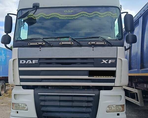 Белый Даф XF 105, объемом двигателя 0 л и пробегом 1000 тыс. км за 7200 $, фото 1 на Automoto.ua