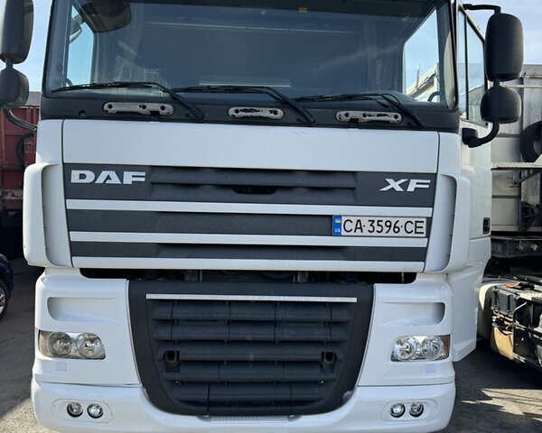 Белый Даф XF 105, объемом двигателя 0 л и пробегом 962 тыс. км за 9200 $, фото 1 на Automoto.ua