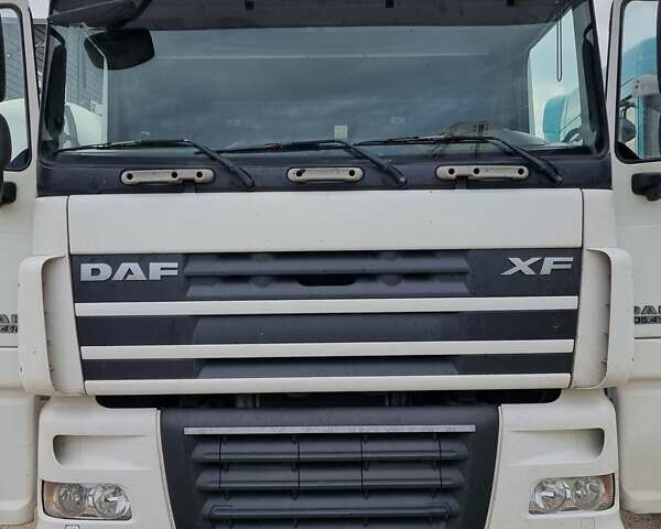 Білий Даф XF 105, об'ємом двигуна 12.9 л та пробігом 2 тис. км за 12500 $, фото 1 на Automoto.ua