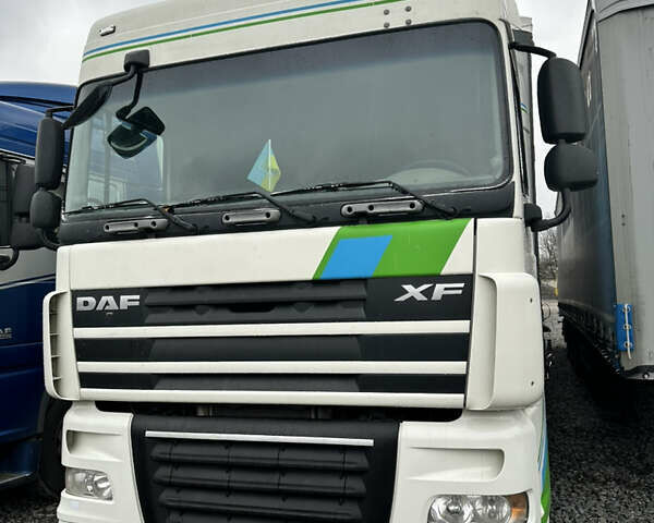 Белый Даф XF 105, объемом двигателя 12.9 л и пробегом 900 тыс. км за 10000 $, фото 1 на Automoto.ua