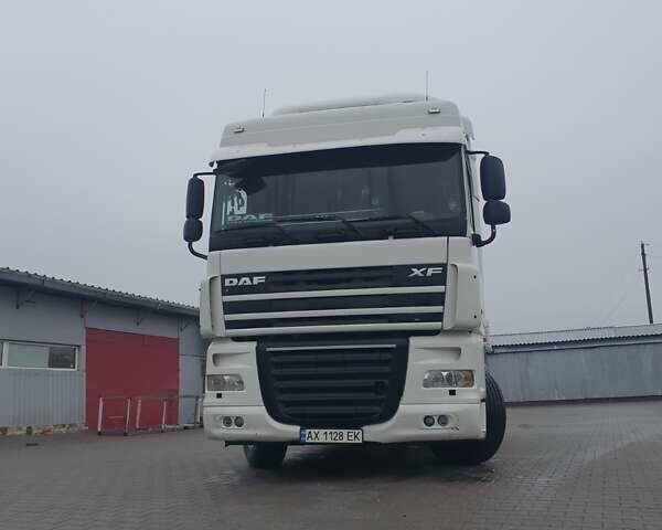 Белый Даф XF 105, объемом двигателя 12.9 л и пробегом 2 тыс. км за 12500 $, фото 1 на Automoto.ua
