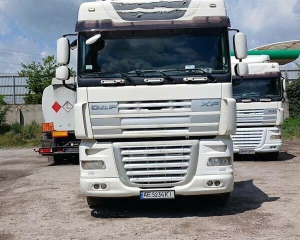 Білий Даф XF 105, об'ємом двигуна 12.9 л та пробігом 986 тис. км за 11700 $, фото 1 на Automoto.ua