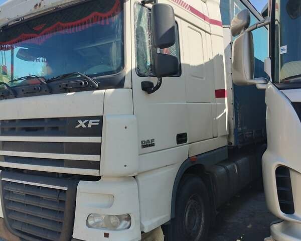 Белый Даф XF 105, объемом двигателя 12.9 л и пробегом 1 тыс. км за 13500 $, фото 1 на Automoto.ua
