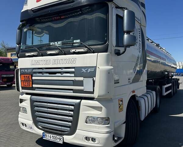 Белый Даф XF 105, объемом двигателя 12.9 л и пробегом 1000 тыс. км за 12000 $, фото 1 на Automoto.ua