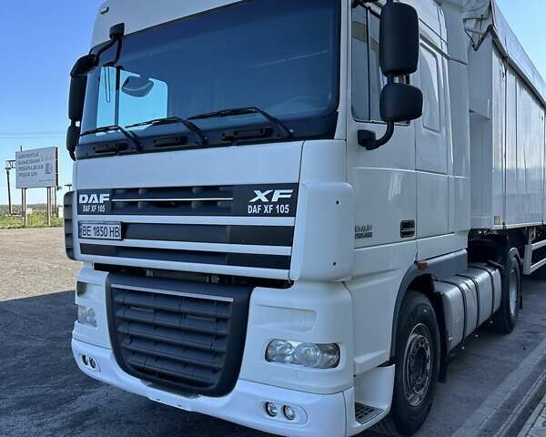 Белый Даф XF 105, объемом двигателя 12.9 л и пробегом 883 тыс. км за 29900 $, фото 1 на Automoto.ua