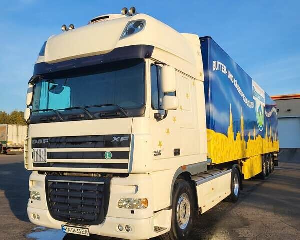 Белый Даф XF 105, объемом двигателя 12.9 л и пробегом 745 тыс. км за 25000 $, фото 1 на Automoto.ua