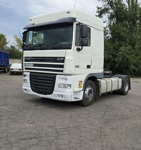 Белый Даф XF 105, объемом двигателя 12.9 л и пробегом 920 тыс. км за 9500 $, фото 1 на Automoto.ua