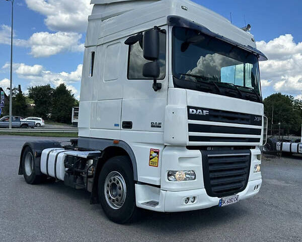 Даф XF 105 2013 у Рівному на Automoto.ua Білий Даф XF 105, об'ємом двигуна 12.9 л та пробігом 846 тис. км за 16500 $, фото 1 на Automoto.ua