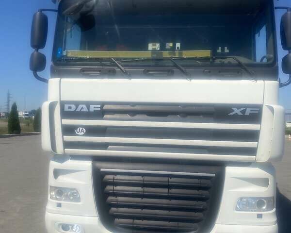 Белый Даф XF 105, объемом двигателя 12.9 л и пробегом 956 тыс. км за 15500 $, фото 1 на Automoto.ua