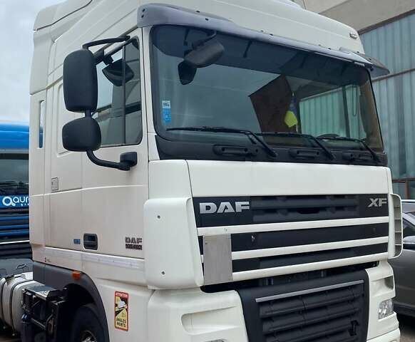 Белый Даф XF 105, объемом двигателя 12.9 л и пробегом 1 тыс. км за 15900 $, фото 1 на Automoto.ua