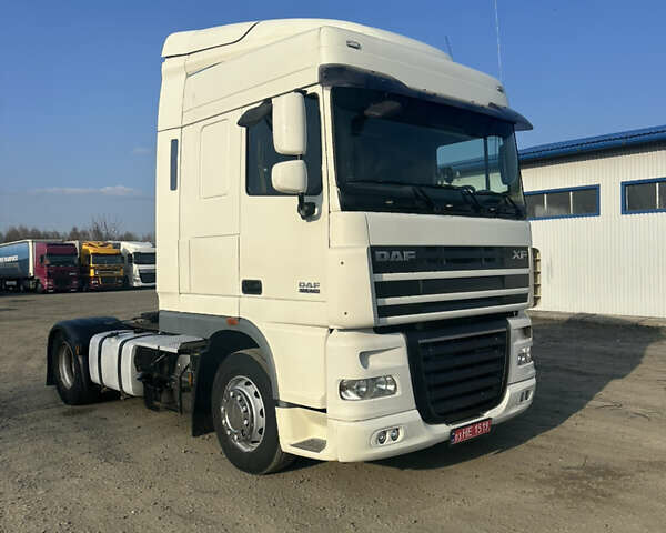 Белый Даф XF 105, объемом двигателя 12.9 л и пробегом 1 тыс. км за 18386 $, фото 1 на Automoto.ua