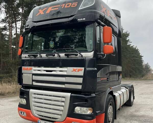 Черный Даф XF 105, объемом двигателя 12.9 л и пробегом 999 тыс. км за 16800 $, фото 1 на Automoto.ua