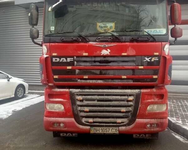 Красный Даф XF 105, объемом двигателя 12.9 л и пробегом 1 тыс. км за 7800 $, фото 1 на Automoto.ua