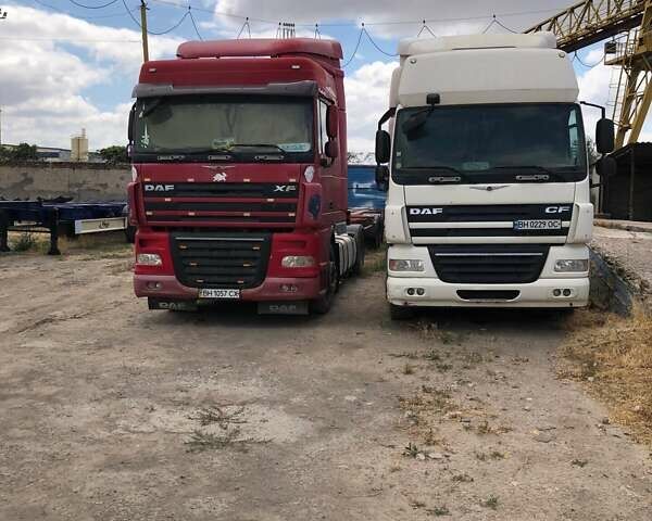 Красный Даф XF 105, объемом двигателя 12.9 л и пробегом 1 тыс. км за 6800 $, фото 1 на Automoto.ua