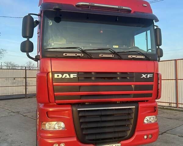 Красный Даф XF 105, объемом двигателя 12.9 л и пробегом 1 тыс. км за 11000 $, фото 1 на Automoto.ua