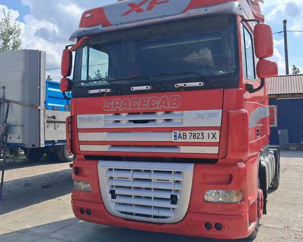 Красный Даф XF 105, объемом двигателя 12.9 л и пробегом 1 тыс. км за 8950 $, фото 1 на Automoto.ua