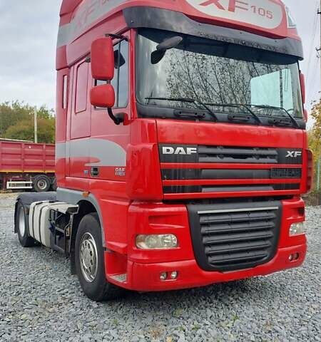 Красный Даф XF 105, объемом двигателя 0 л и пробегом 826 тыс. км за 17900 $, фото 1 на Automoto.ua