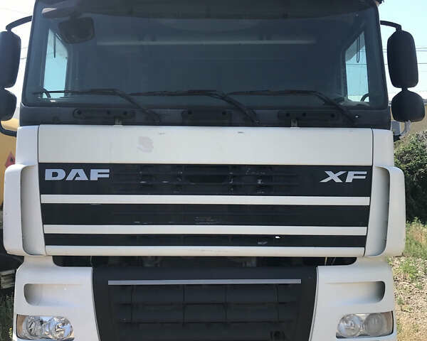 Даф XF 105, объемом двигателя 0 л и пробегом 120 тыс. км за 15900 $, фото 1 на Automoto.ua
