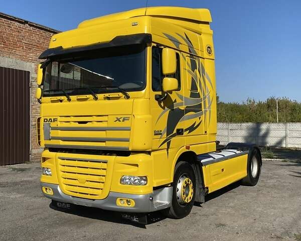 Желтый Даф XF 105, объемом двигателя 12.9 л и пробегом 1 тыс. км за 16500 $, фото 1 на Automoto.ua