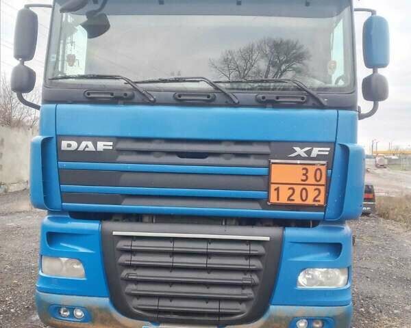 Синий Даф XF 105, объемом двигателя 12.9 л и пробегом 811 тыс. км за 41000 $, фото 1 на Automoto.ua