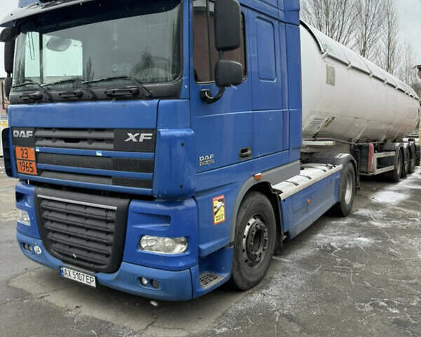 Синий Даф XF 105, объемом двигателя 12.9 л и пробегом 985 тыс. км за 70000 $, фото 1 на Automoto.ua