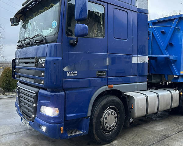 Синий Даф XF 105, объемом двигателя 12.9 л и пробегом 1 тыс. км за 27000 $, фото 1 на Automoto.ua