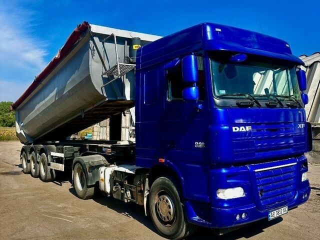 Синий Даф XF 105, объемом двигателя 12.9 л и пробегом 855 тыс. км за 25000 $, фото 1 на Automoto.ua