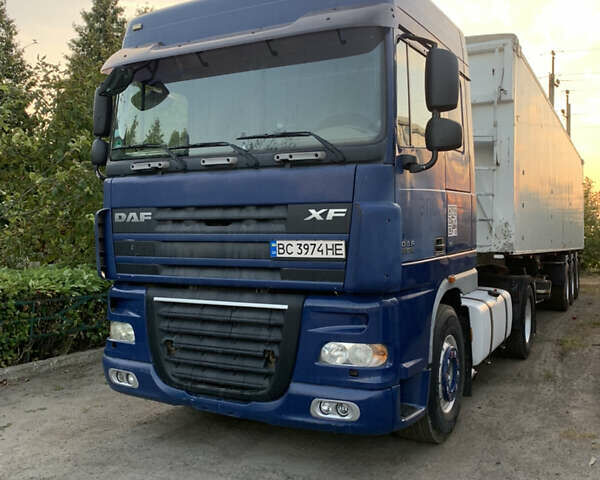 Синий Даф XF 105, объемом двигателя 12.9 л и пробегом 988 тыс. км за 12300 $, фото 1 на Automoto.ua