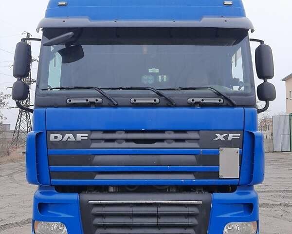 Синий Даф XF 105, объемом двигателя 12.9 л и пробегом 2 тыс. км за 11999 $, фото 1 на Automoto.ua
