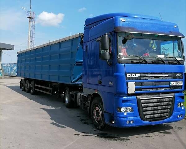 Синий Даф XF 105, объемом двигателя 12.9 л и пробегом 900 тыс. км за 35000 $, фото 1 на Automoto.ua