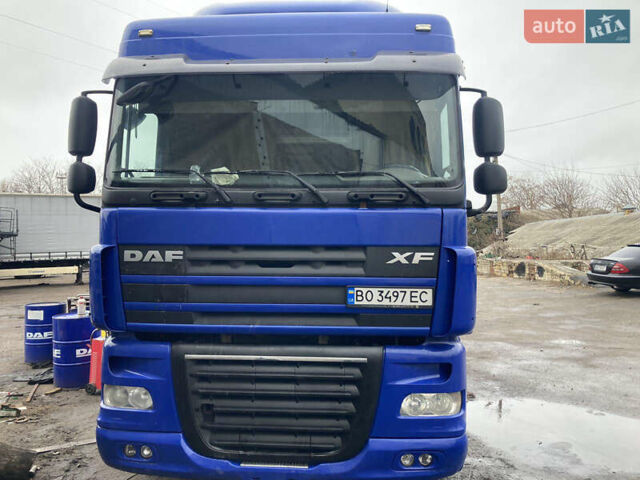 Синий Даф XF 105, объемом двигателя 12.9 л и пробегом 942 тыс. км за 12100 $, фото 1 на Automoto.ua
