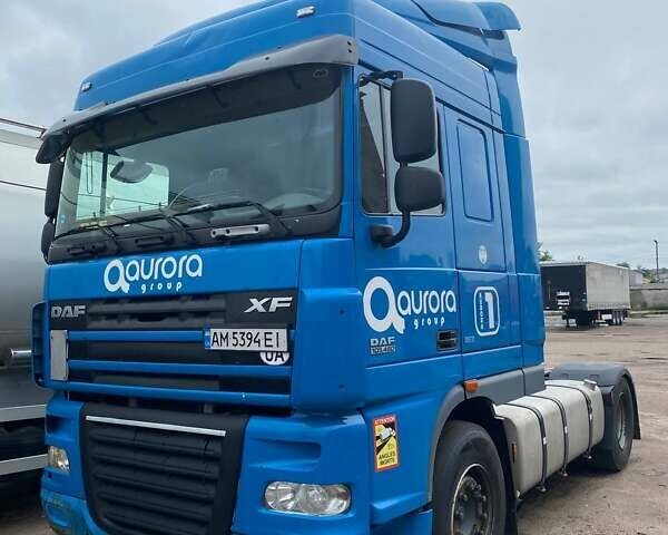 Синий Даф XF 105, объемом двигателя 12.9 л и пробегом 875 тыс. км за 15000 $, фото 1 на Automoto.ua