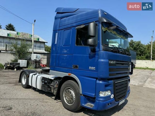 Синій Даф XF 105, об'ємом двигуна 12.9 л та пробігом 880 тис. км за 18000 $, фото 1 на Automoto.ua