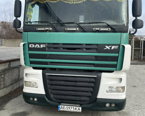 Зеленый Даф XF 105, объемом двигателя 12 л и пробегом 1 тыс. км за 10000 $, фото 1 на Automoto.ua