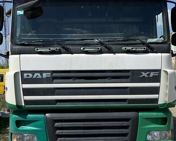 Зелений Даф XF 105, об'ємом двигуна 12.9 л та пробігом 900 тис. км за 27000 $, фото 1 на Automoto.ua