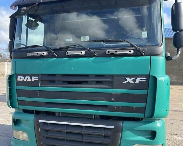 Зеленый Даф XF 105, объемом двигателя 12.9 л и пробегом 145 тыс. км за 11900 $, фото 1 на Automoto.ua