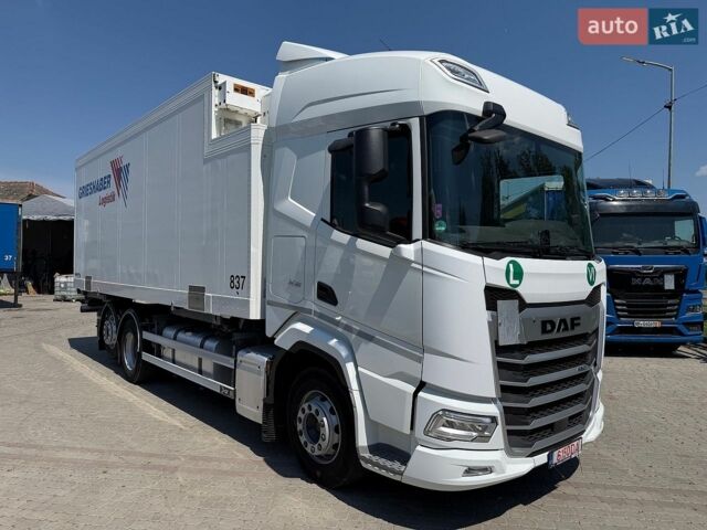 Белый Даф XF 106, объемом двигателя 12.9 л и пробегом 550 тыс. км за 95000 $, фото 1 на Automoto.ua