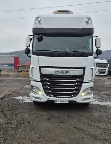 Белый Даф XF 106, объемом двигателя 12.9 л и пробегом 9 тыс. км за 33000 $, фото 1 на Automoto.ua