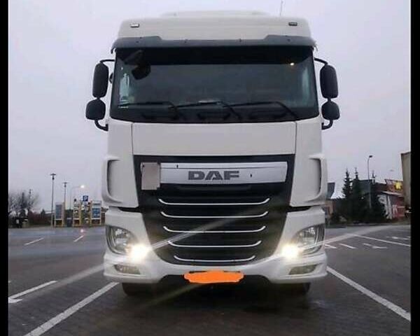 Белый Даф XF 106, объемом двигателя 12.9 л и пробегом 900 тыс. км за 25500 $, фото 1 на Automoto.ua