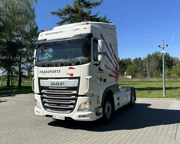Білий Даф XF 106, об'ємом двигуна 12.9 л та пробігом 620 тис. км за 19000 $, фото 1 на Automoto.ua